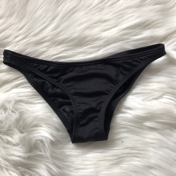 Vs cinched bikini bottom - Picture 2 of 3